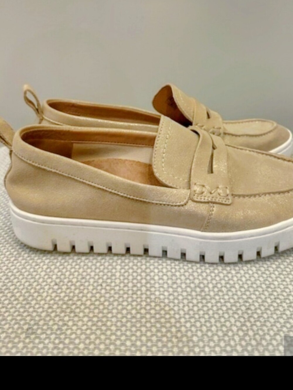 Vionic Uptown Loafers Metalic Gold Slip-ons Shoes 7.5 Wide